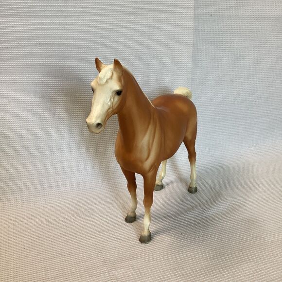 Vintage Breyer Traditional Series Palomino Family Arabian Mare Hope #5 60s 70s - Picture 3 of 9